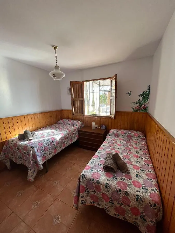 Chalet Casa Rural Cristina- Piscina Climatizada Malaga