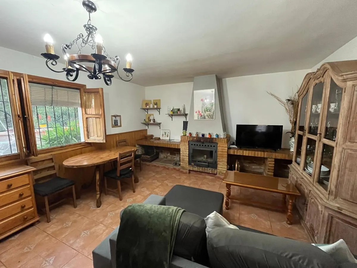 Chalet Casa Rural Cristina- Piscina Climatizada Malaga