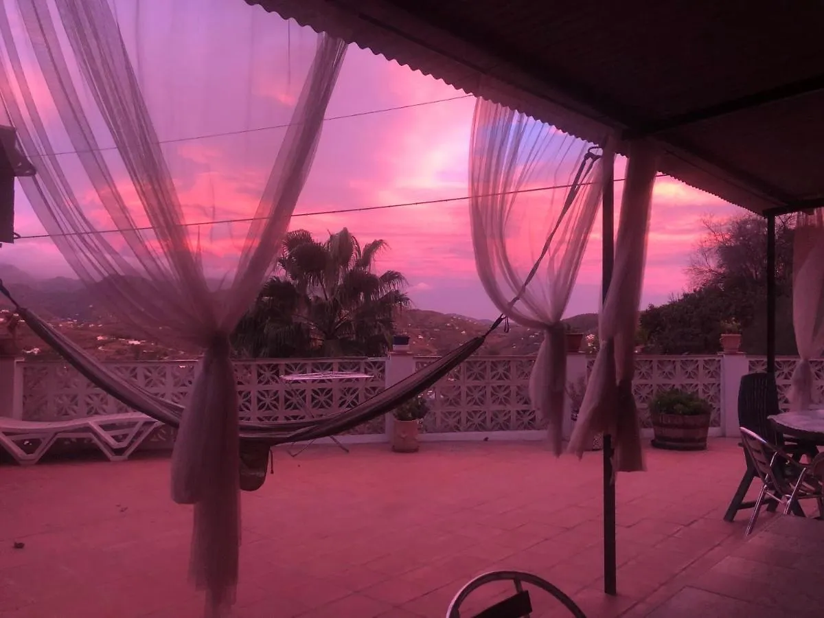 شاليه Casa Rural Cristina- Piscina Climatizada مالقة إسبانيا